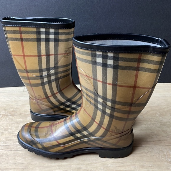 BURBERRY RUBBER PRINTED RAIN BOOTS WOMENS SIZE 37 - Picture 8 of 10